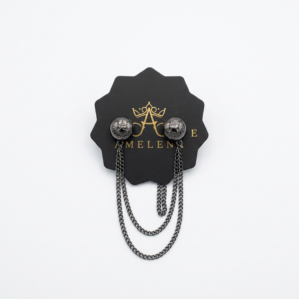 Chain magnetic pins on the Amelena card