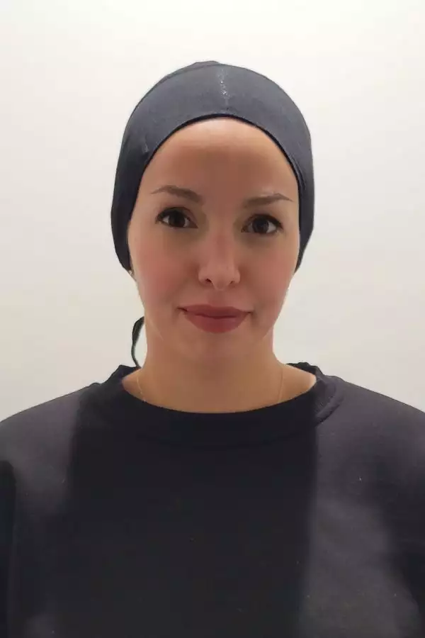 Back Tie Bonnet in Black